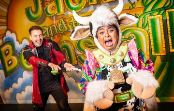 Jack and the Beanstalk cast members Joe Feeney as Luke Backinanger and Clarice Julianda as Dave the Cow